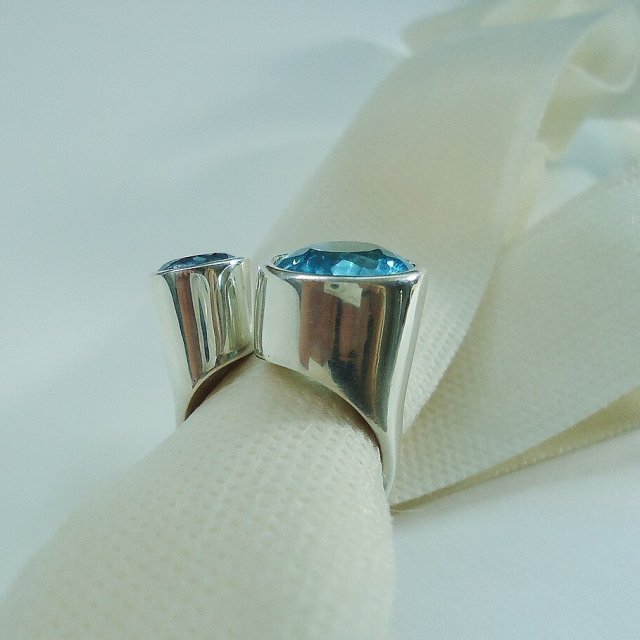 Pierścionek Szron – topaz