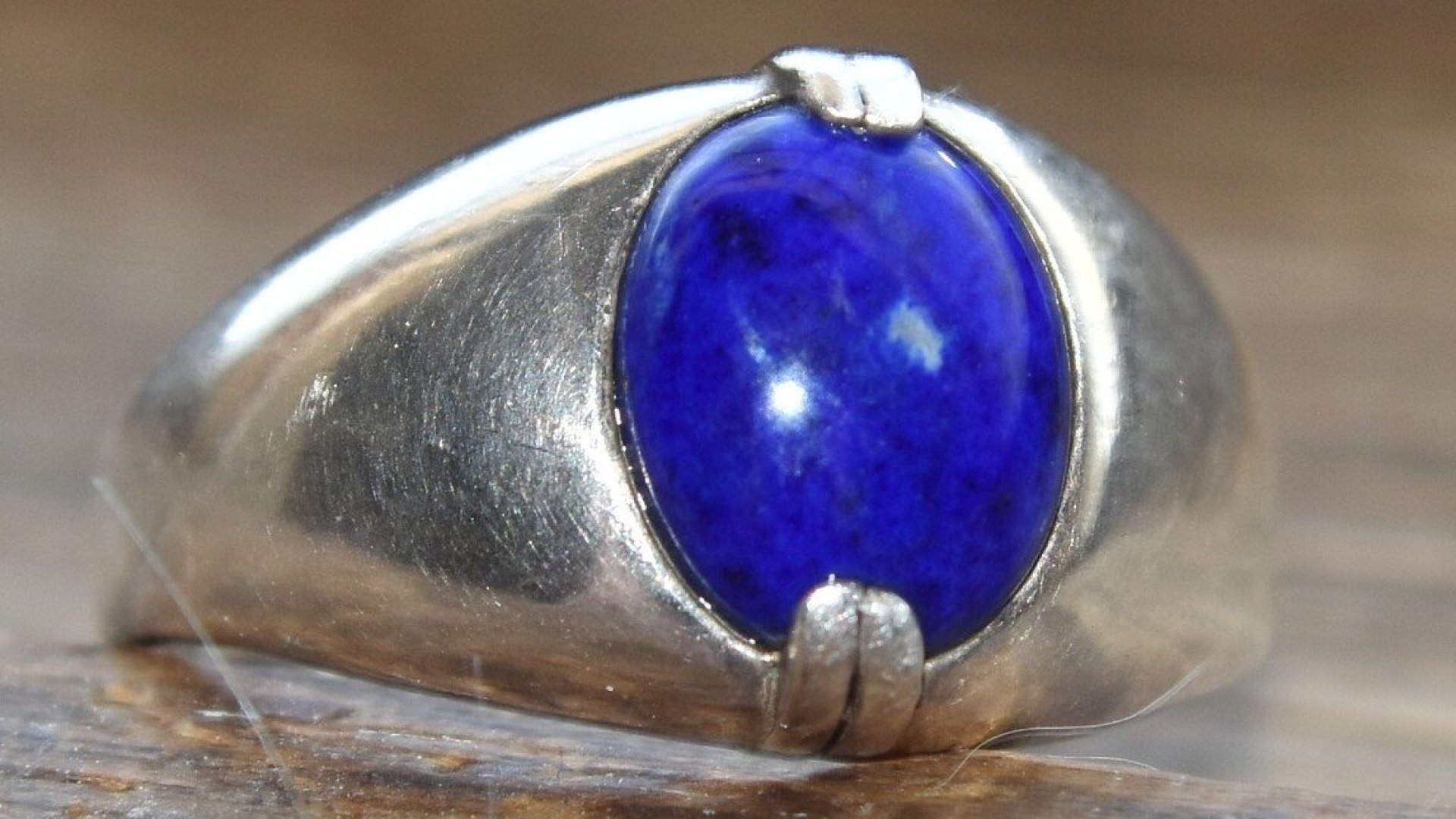 Pierścionek Badachszan – lapis lazuli